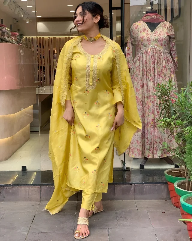 Women Party Wear Embroidery Worked Kurta With Pant And Duppata Set Relaxed Fit Trousers