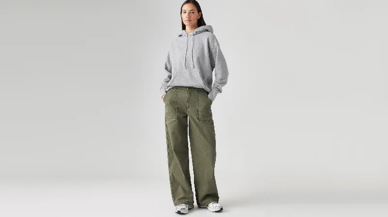 Levi's® Women's Surplus Pants Chic Slim Fit Pants