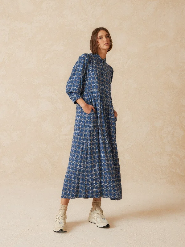 Prune Maxi Dress Denim Blue Comfortable Long-Sleeve Maxi Dress