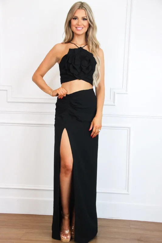Wisteria Cutout Rosette Maxi Dress: Black Stylish V-Neck Maxi Dress