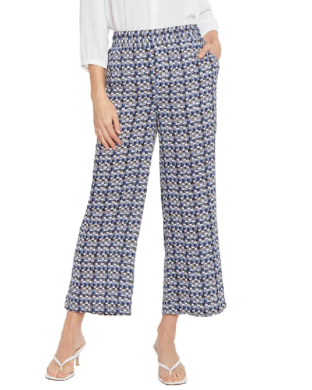 Nydj Weekend Pull-On Ankle Jean Stylish Shredded Denim Jeans