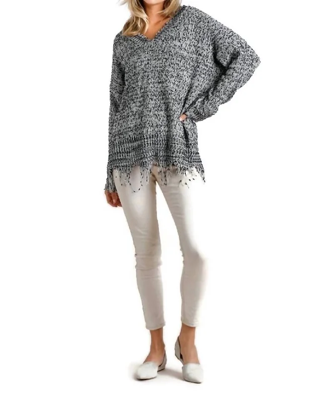 Frayed Knit Pullover Sweater In Oreo Herringbone Houndstooth Plaid