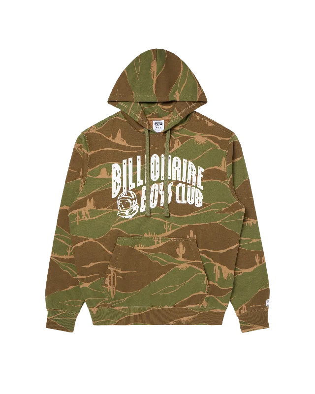 Camo Arch Hoodie Hoodie with Slim Fit Tailored Modern