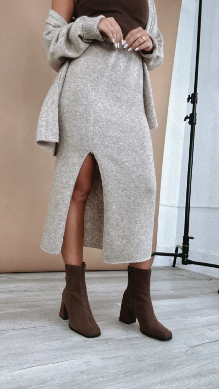 Coziest Side Slit Midi Skirt, Taupe pleated skirt texture
